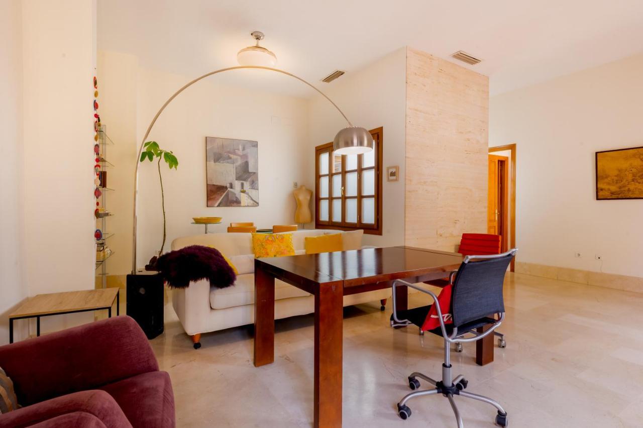 Large And Practic - 3Bd 2Bth- Arenal Lejlighed Sevilla Eksteriør billede